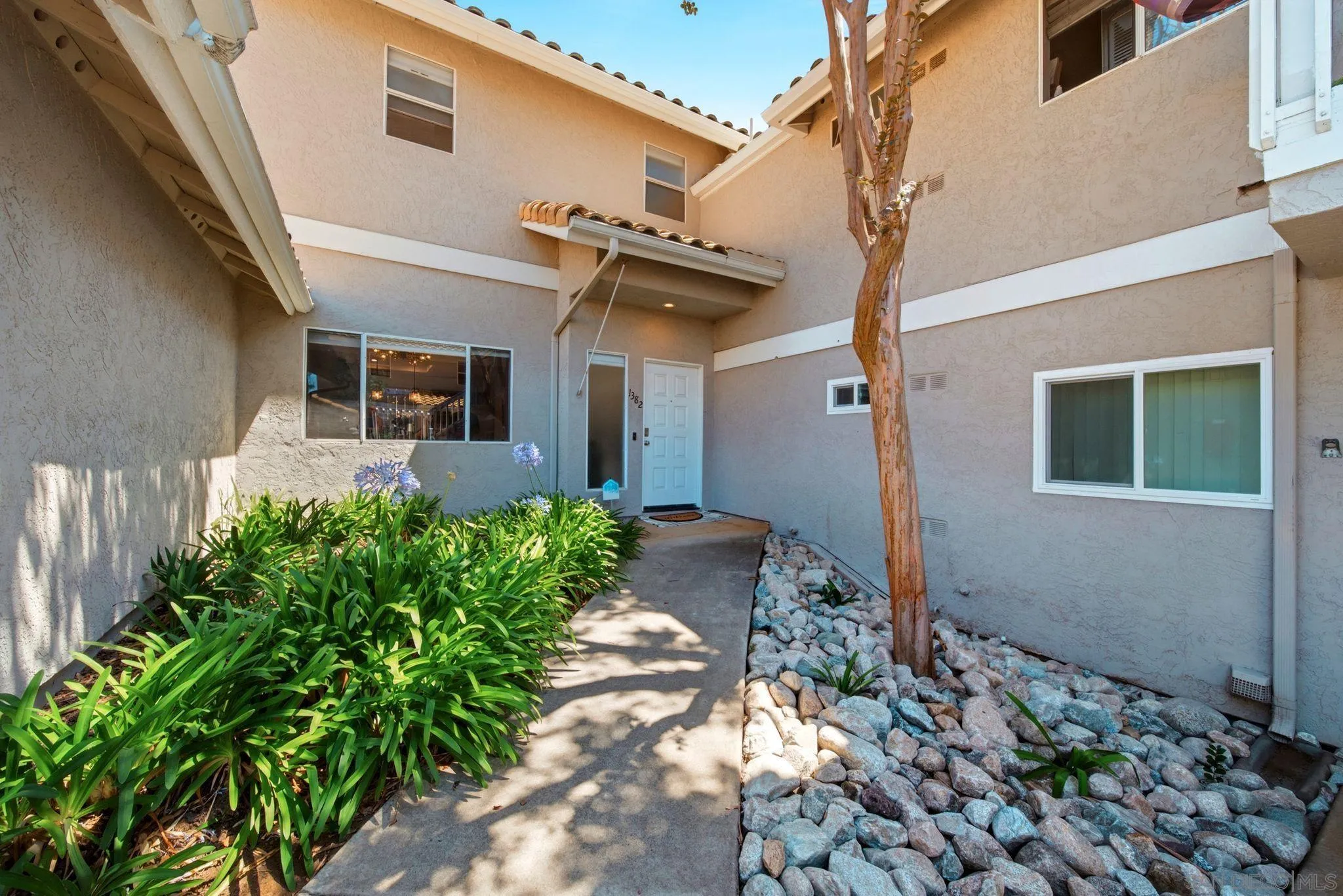 1382 Palomar