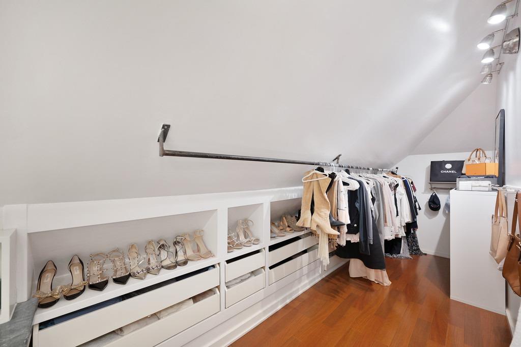 2768 Land Park Drive