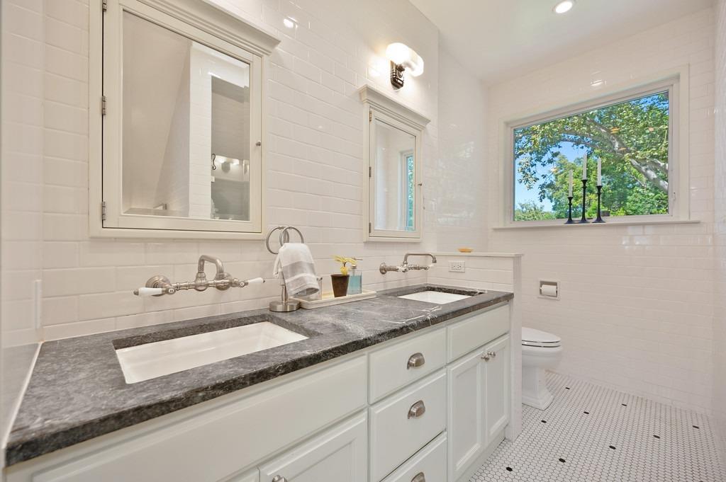 2768 Land Park Drive