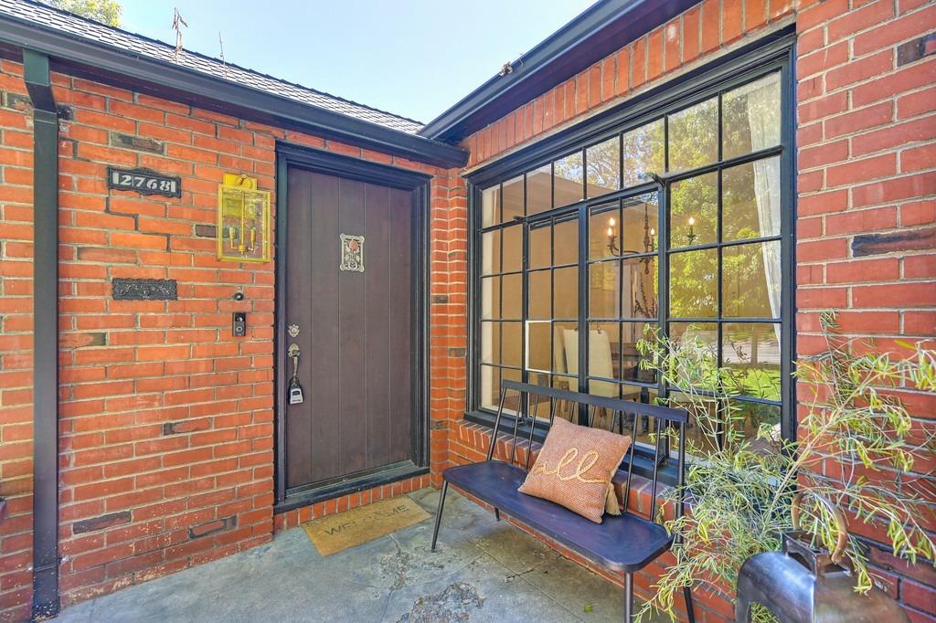 2768 Land Park Drive