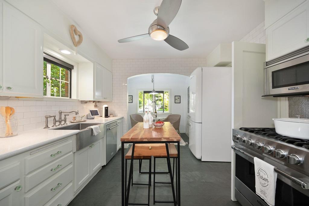 2768 Land Park Drive