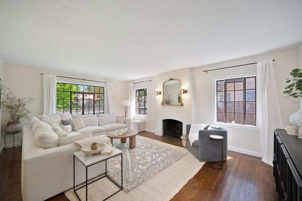 2768 Land Park Drive