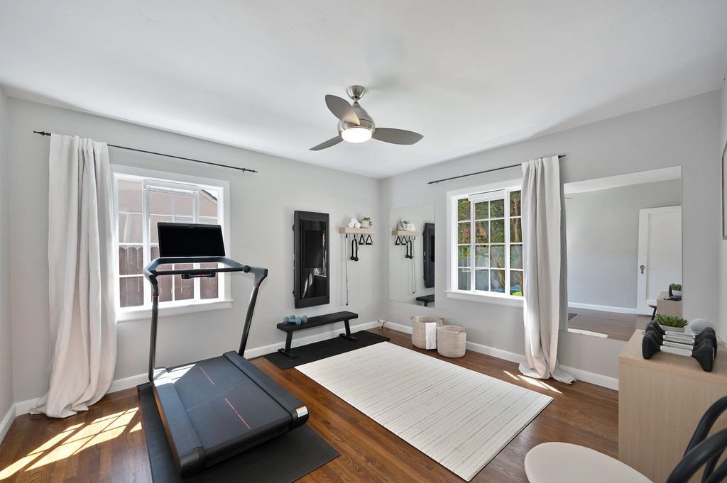 2768 Land Park Drive