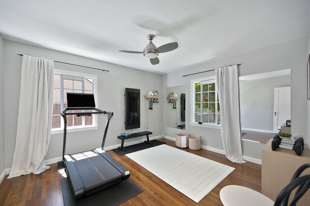 2768 Land Park Drive