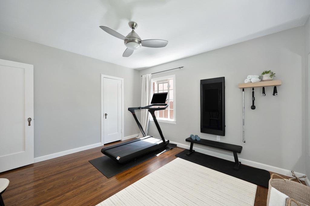 2768 Land Park Drive