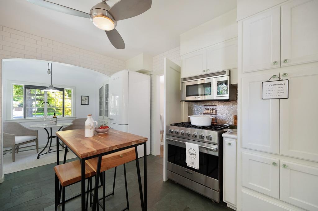 2768 Land Park Drive