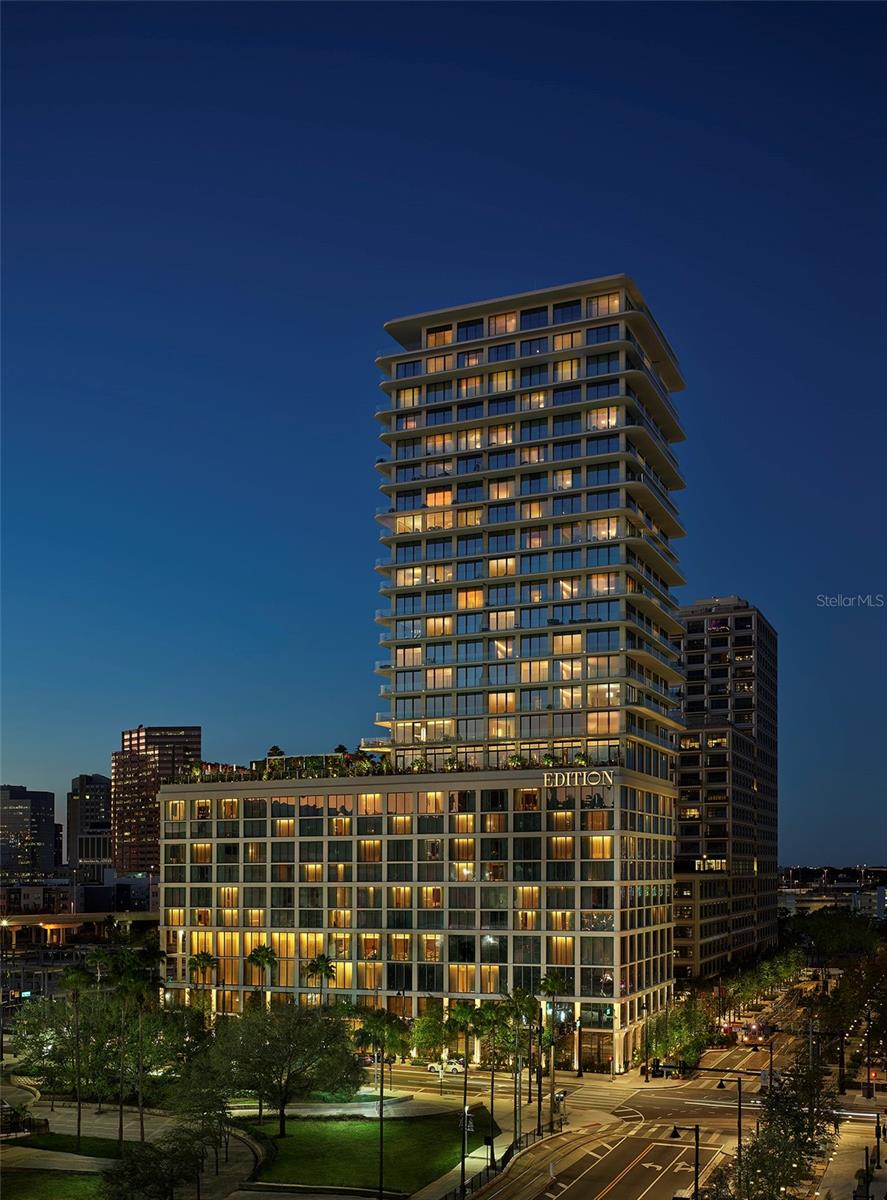 1000 WATER ST #1402