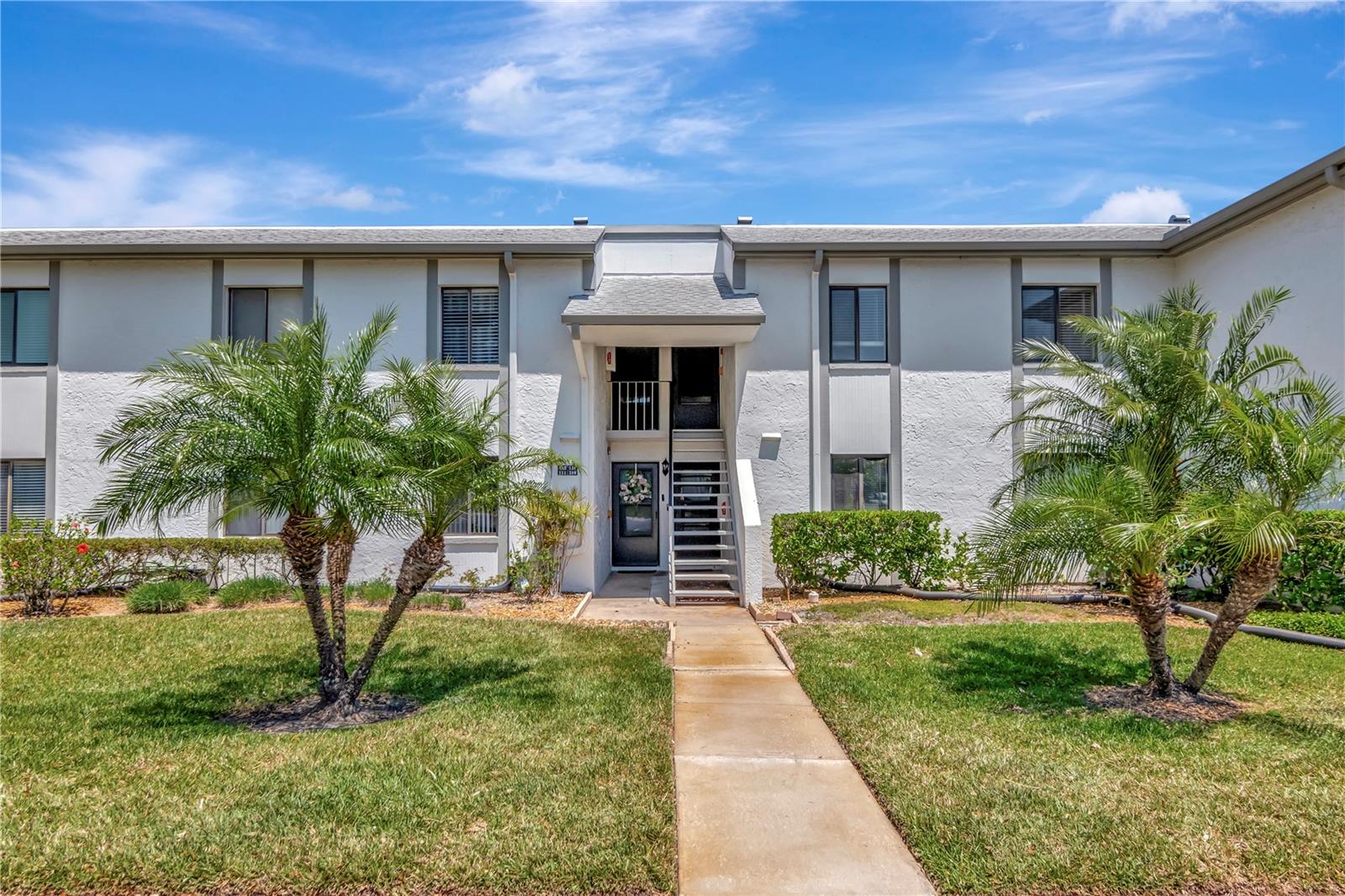 112 W CYPRESS CT