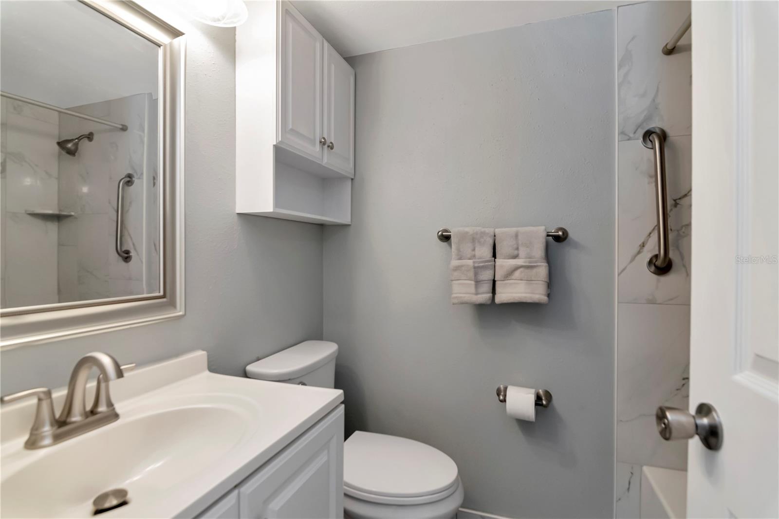 112 W CYPRESS CT