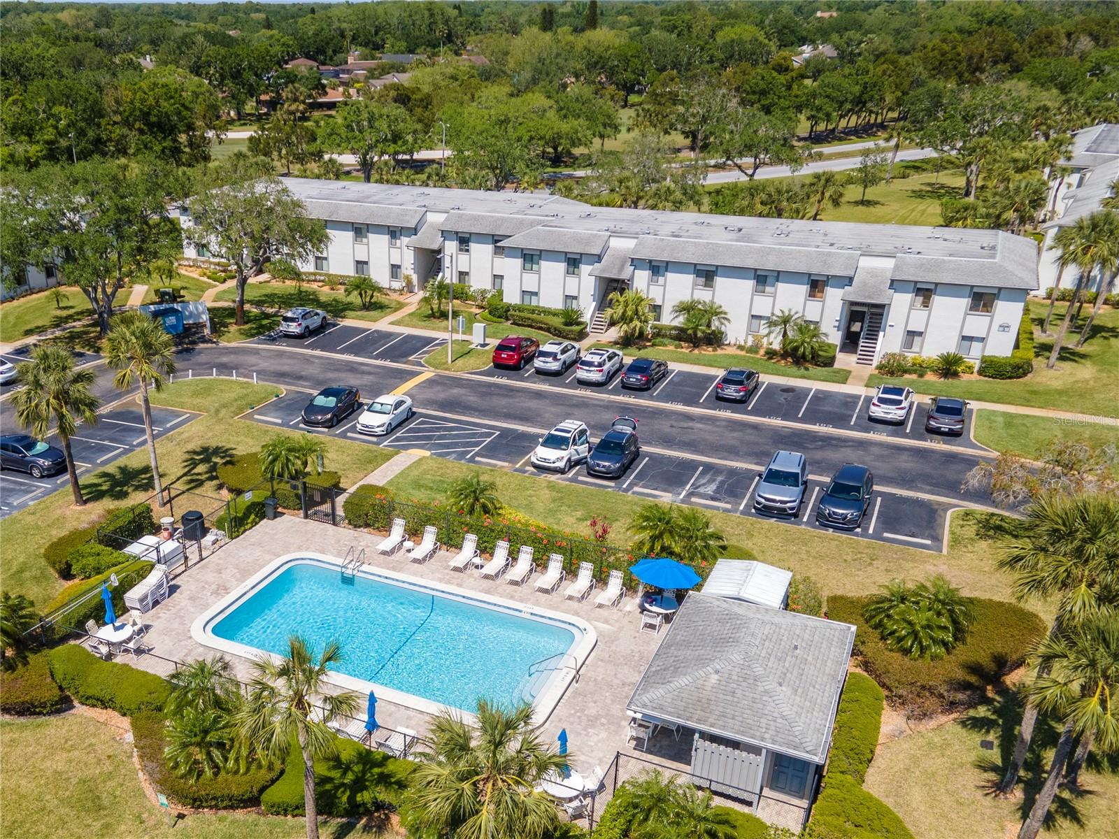 112 W CYPRESS CT