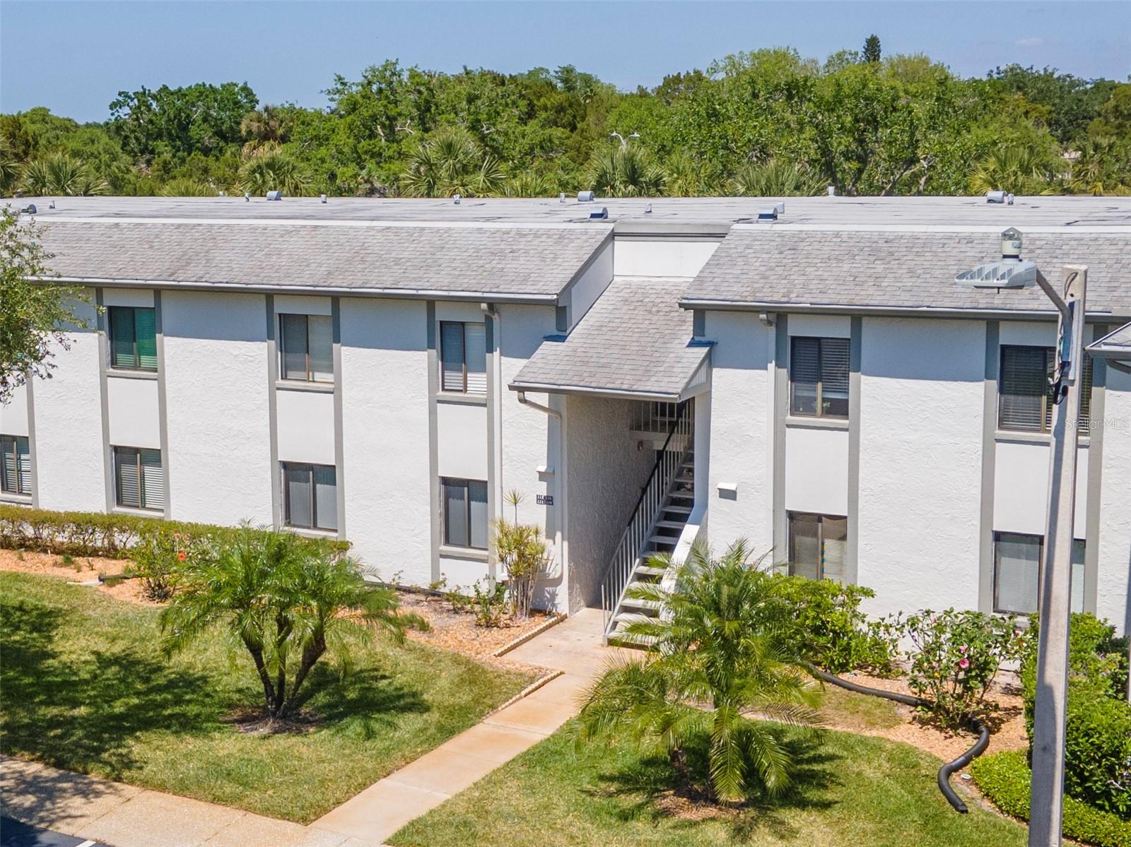 112 W CYPRESS CT