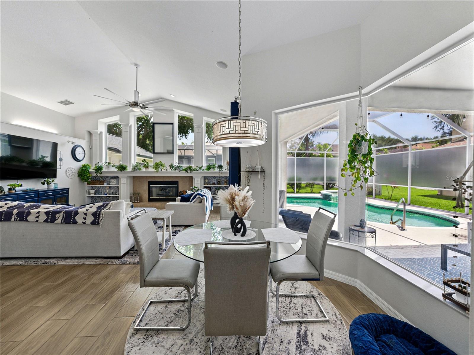 3909 VALRICO GROVE DR