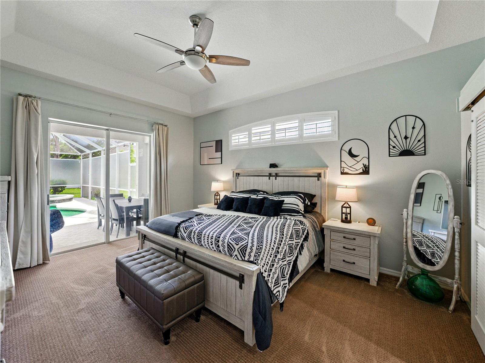 3909 VALRICO GROVE DR