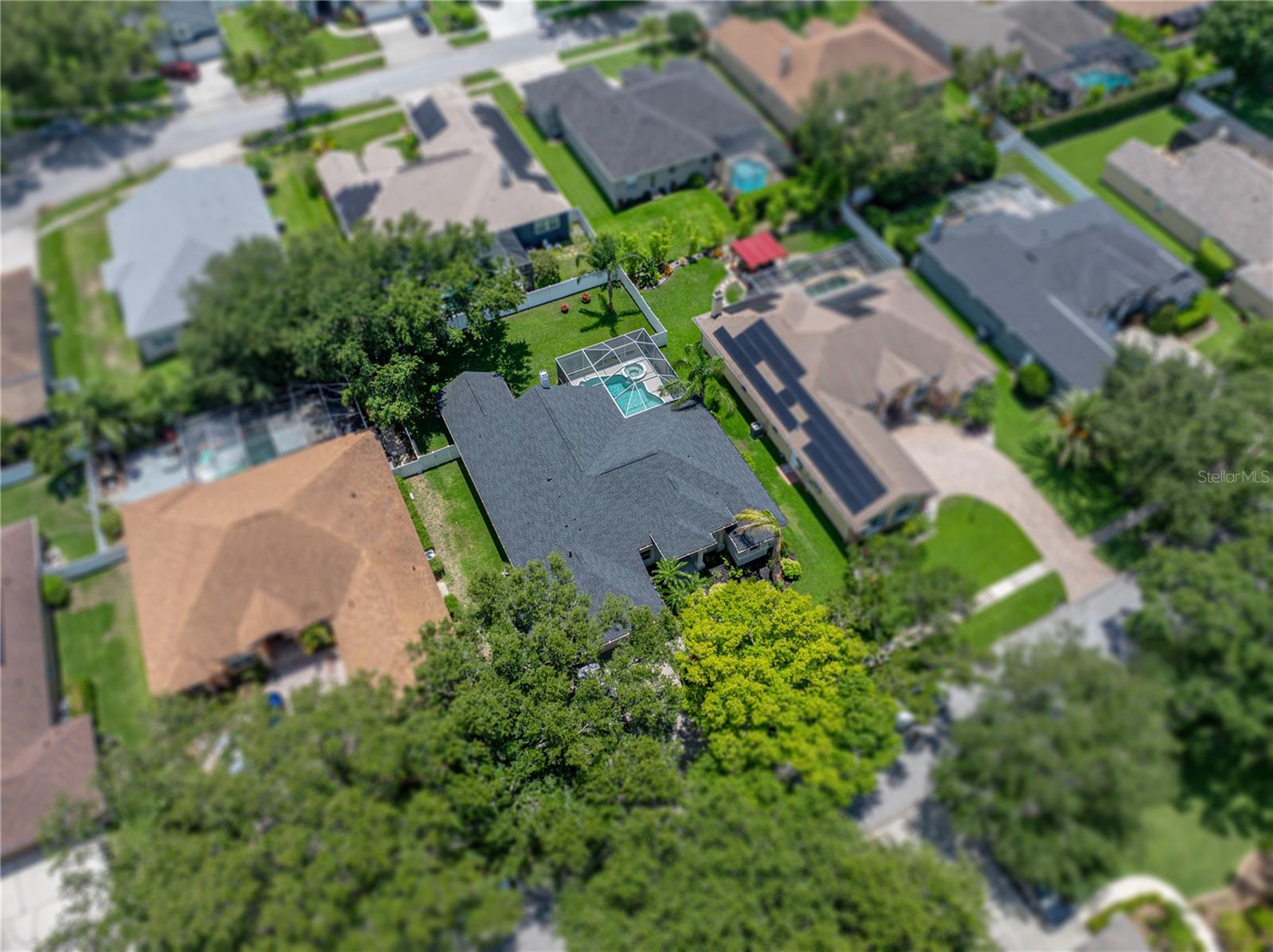 3909 VALRICO GROVE DR