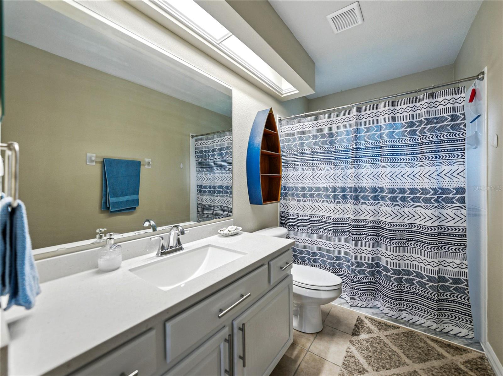 3909 VALRICO GROVE DR