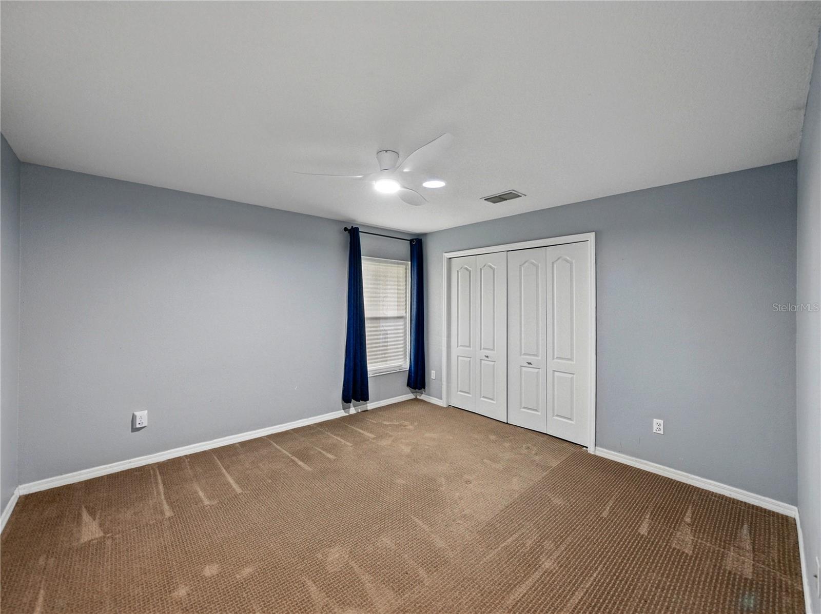 3909 VALRICO GROVE DR