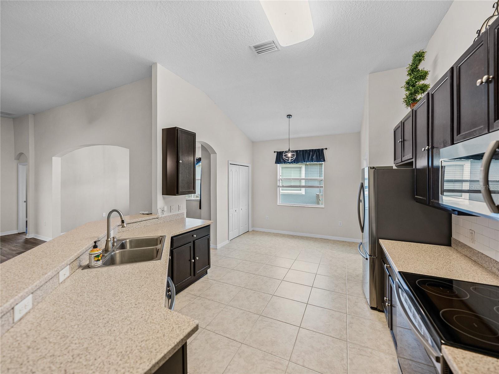 5624 ARAL DR