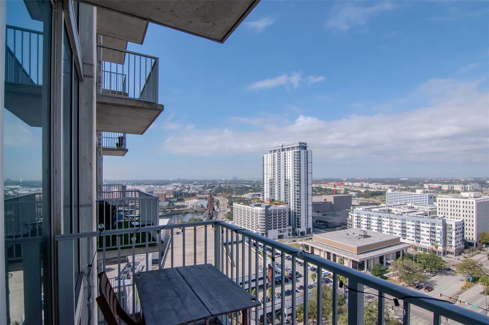 777 N ASHLEY DR #1809