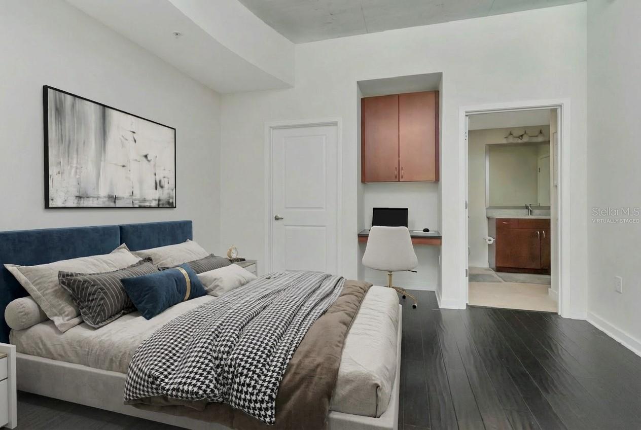 777 N ASHLEY DR #1809