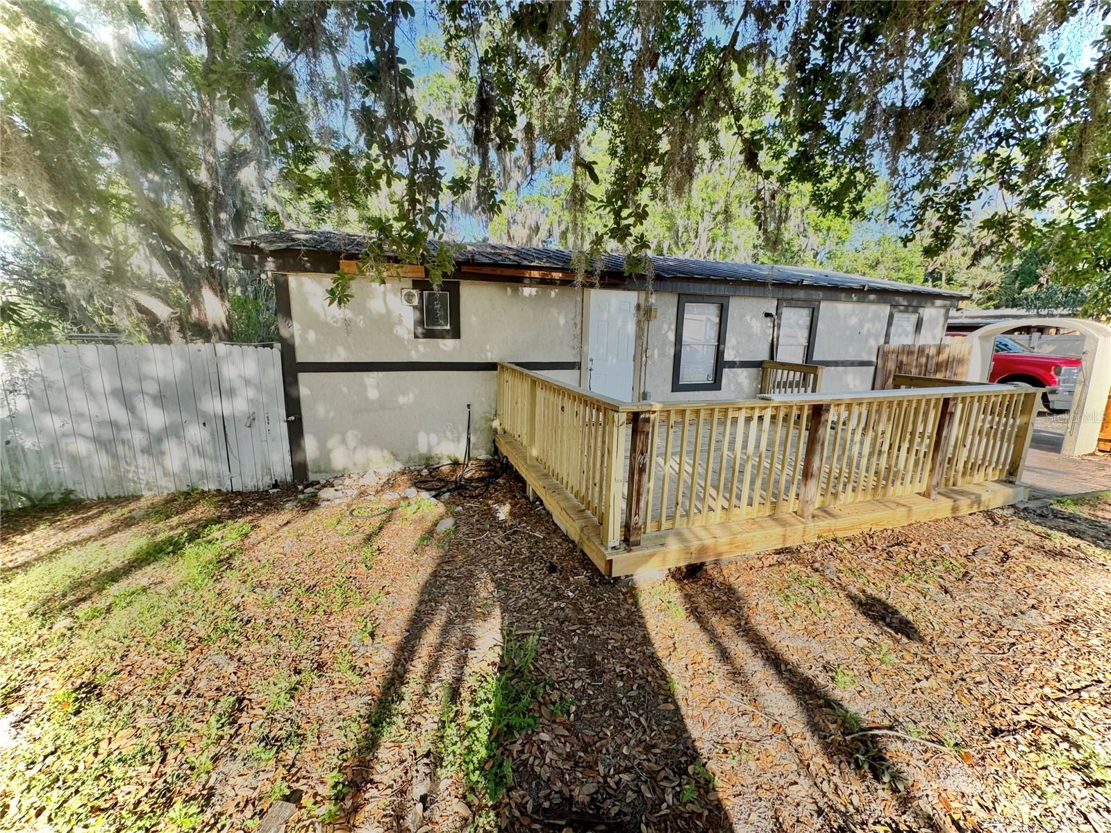 17125 BAY AVE