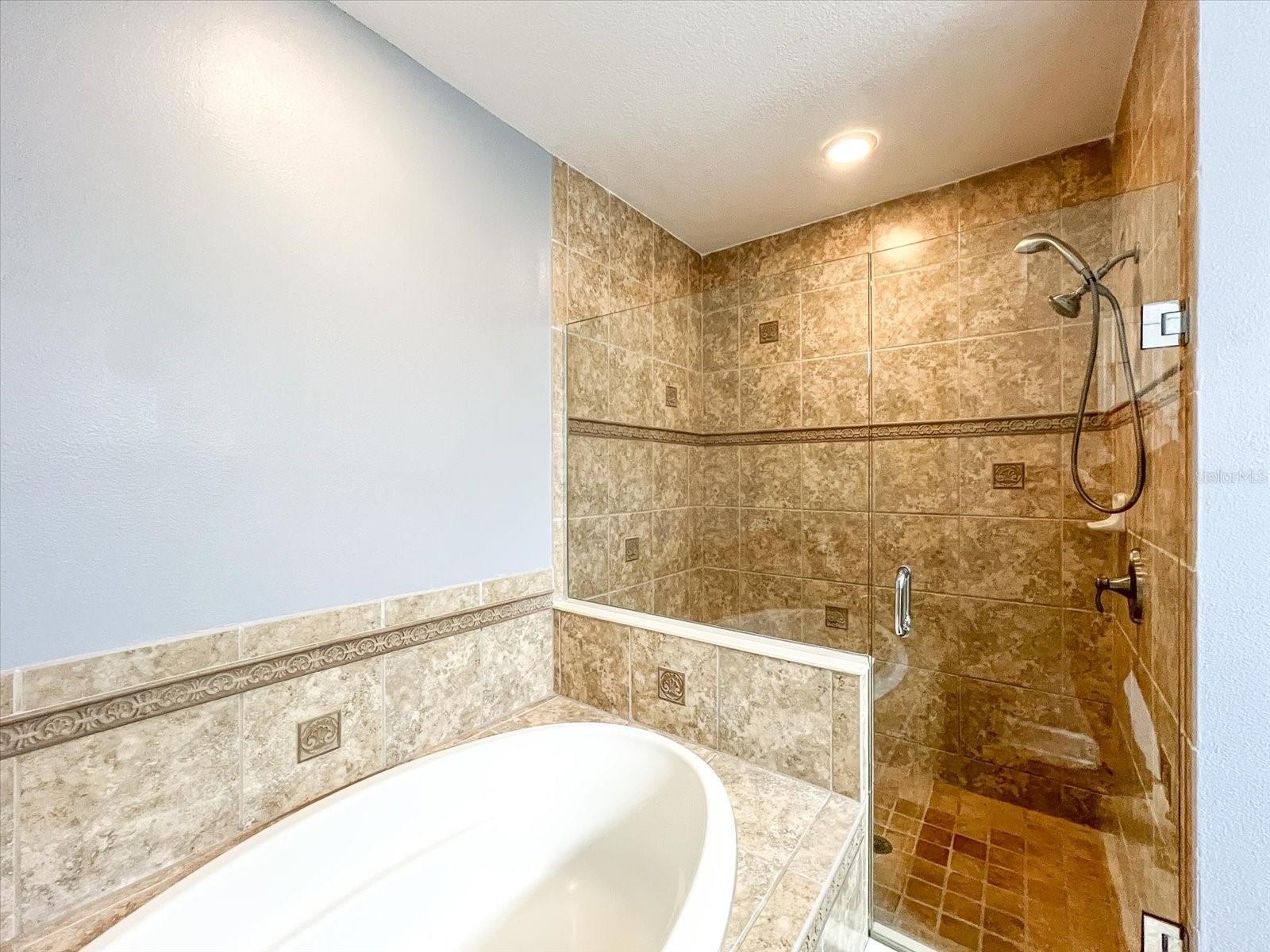 7516 TOSCANA BLVD #242