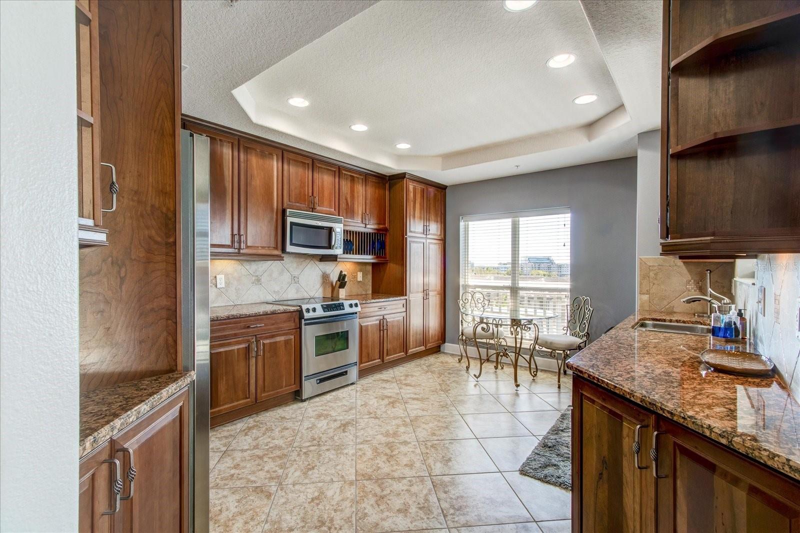 7516 TOSCANA BLVD #242