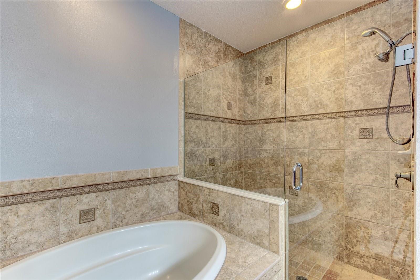 7516 TOSCANA BLVD #242