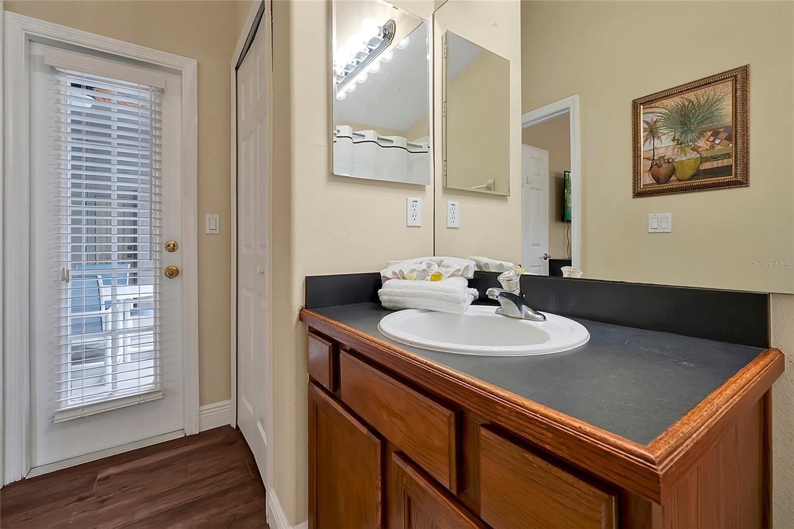 16140 BLOSSOM HILL LOOP