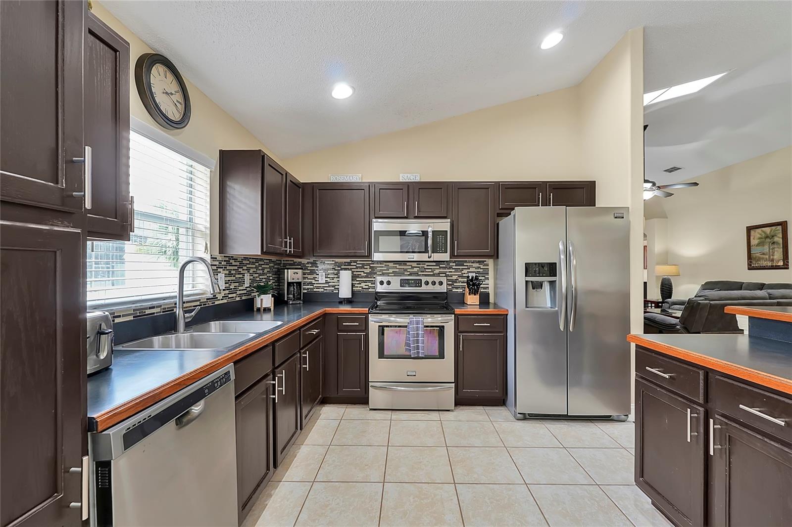16140 BLOSSOM HILL LOOP