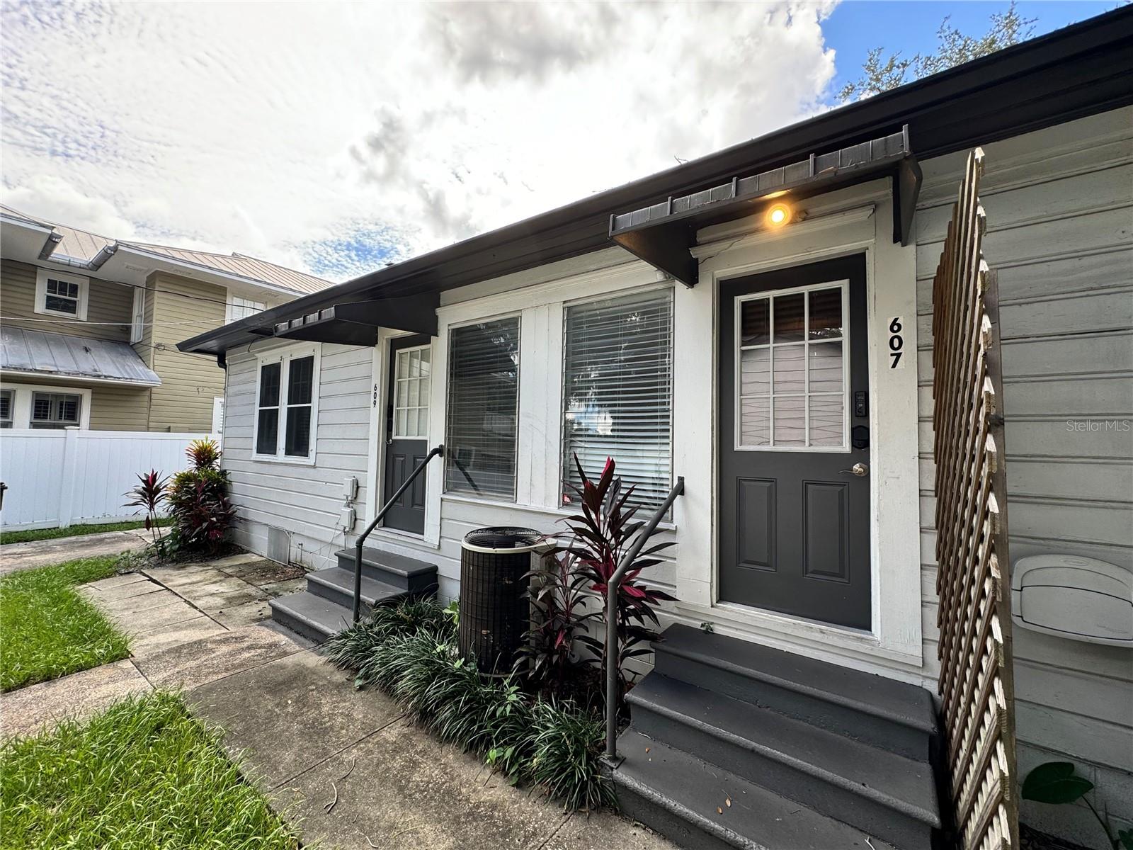 607 E HARWOOD ST #607