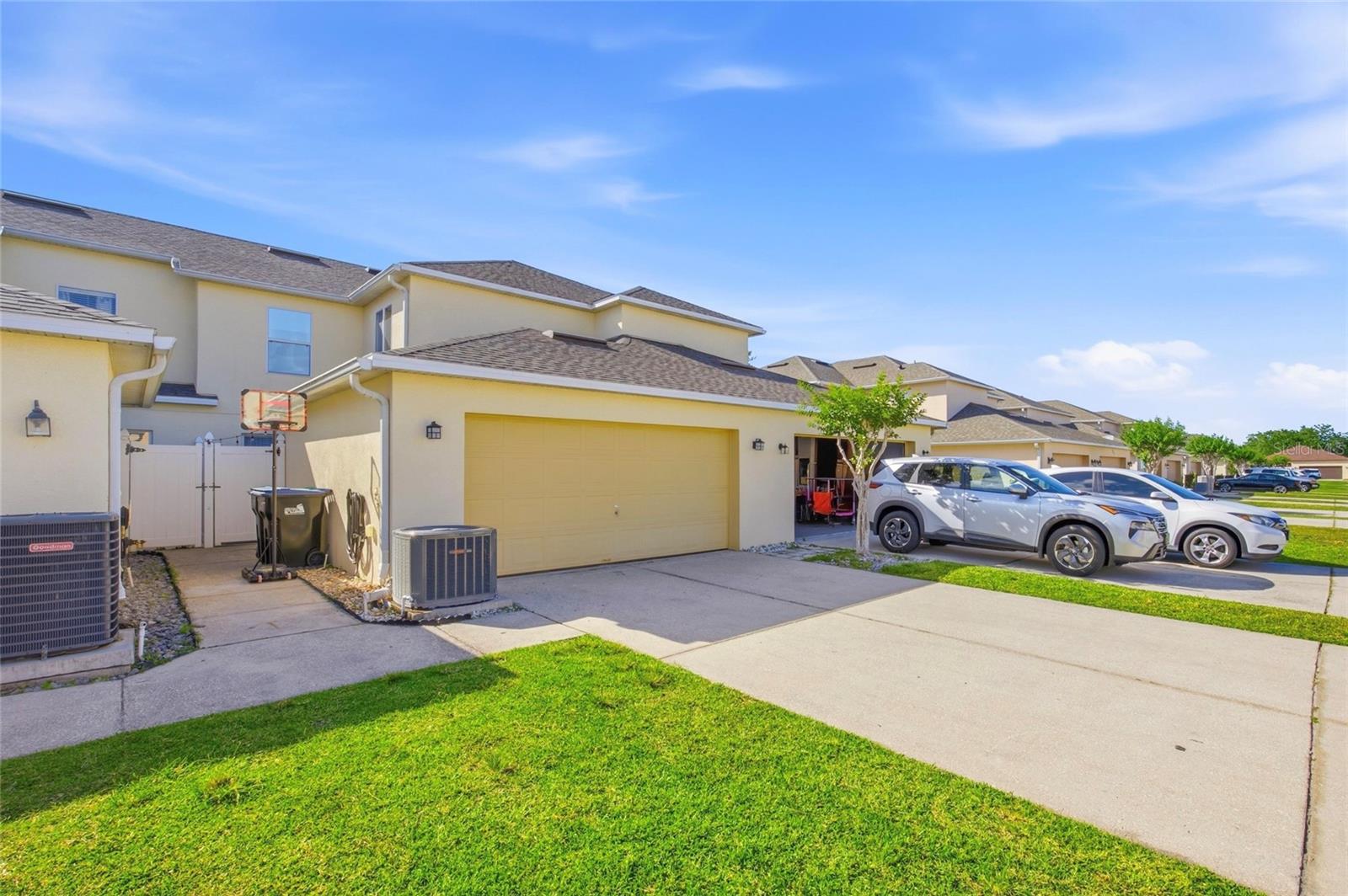 2553 ABEY BLANCO DR