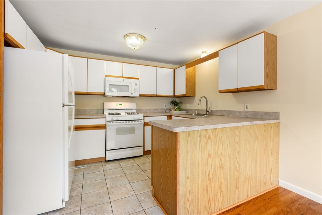 849 Boston Post Rd E # 8C