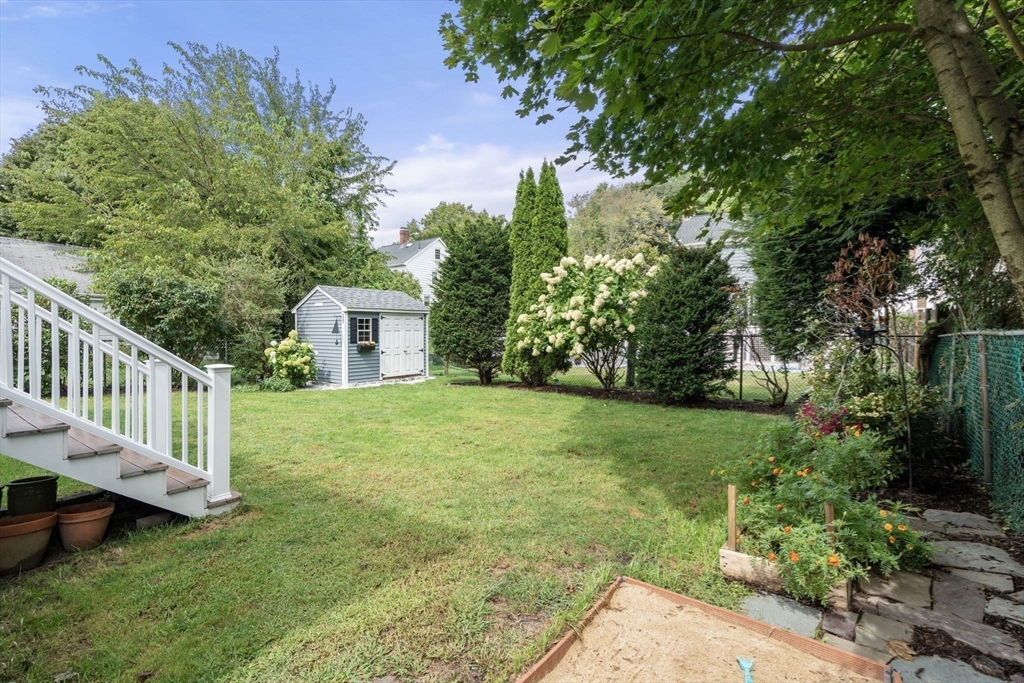 36 Courtney Rd