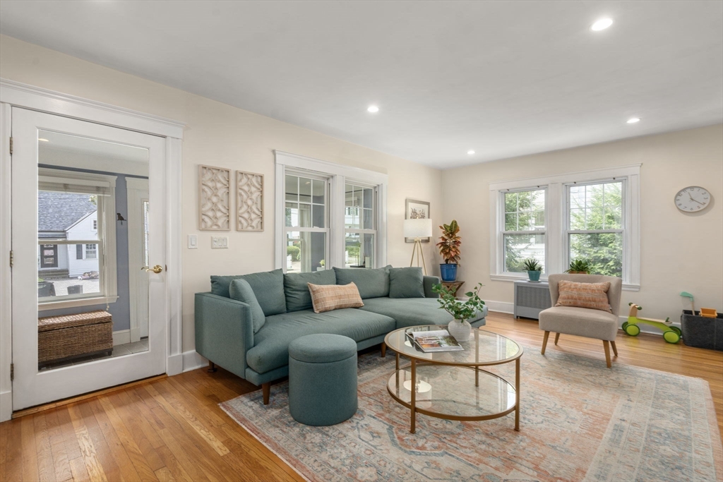 36 Courtney Rd