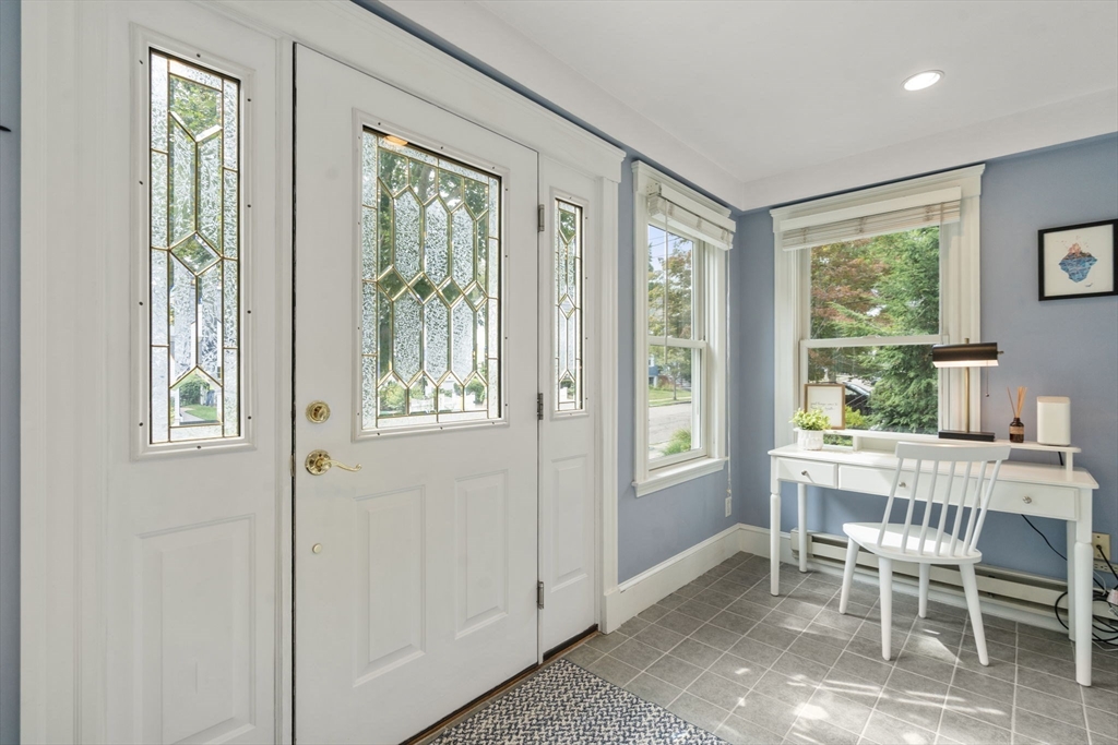 36 Courtney Rd
