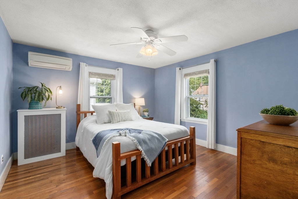 36 Courtney Rd