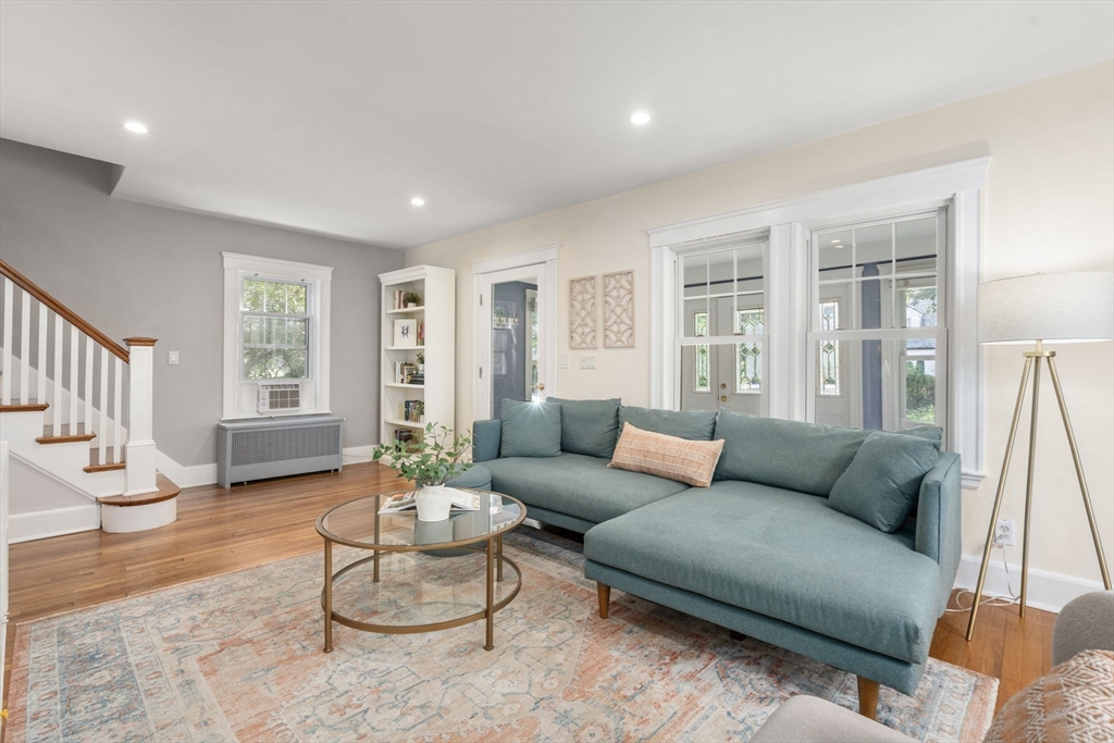 36 Courtney Rd