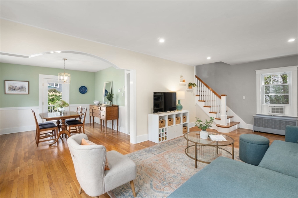 36 Courtney Rd