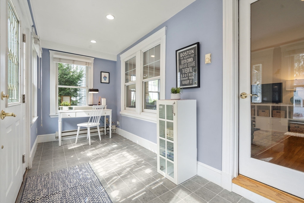 36 Courtney Rd