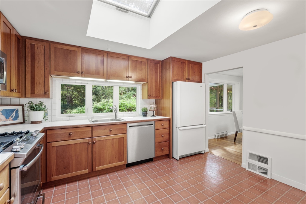 97 Barton Dr