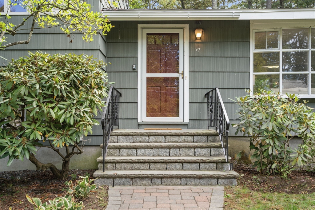 97 Barton Dr