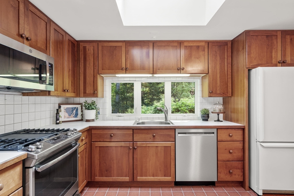 97 Barton Dr