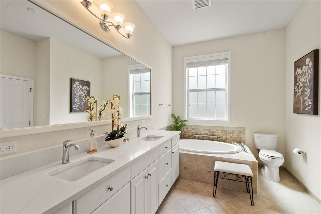 40 Ridgewood Dr # 40