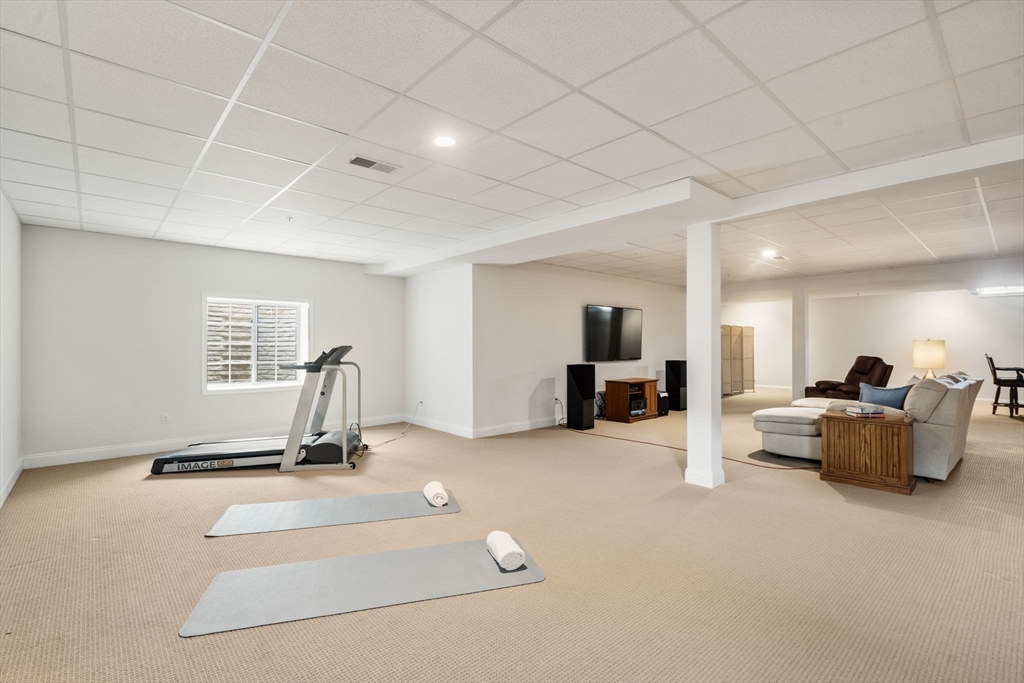 40 Ridgewood Dr # 40