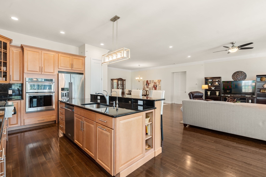 40 Ridgewood Dr # 40