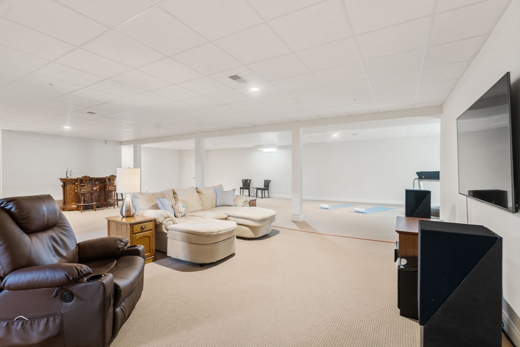 40 Ridgewood Dr # 40