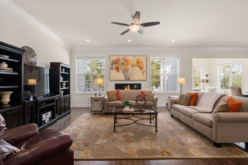 40 Ridgewood Dr # 40