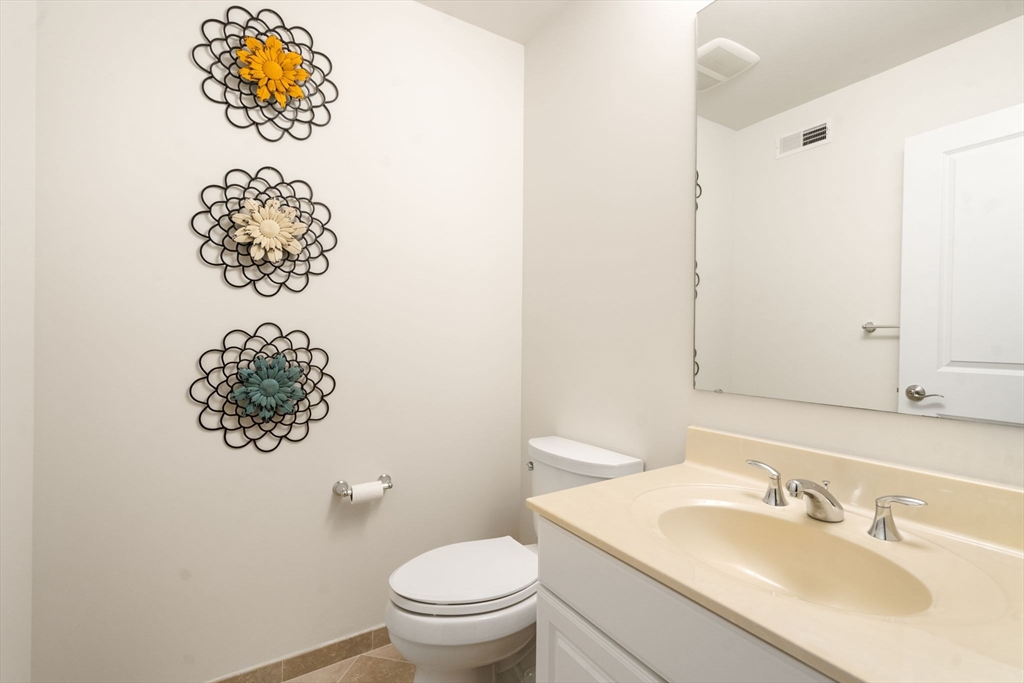 40 Ridgewood Dr # 40