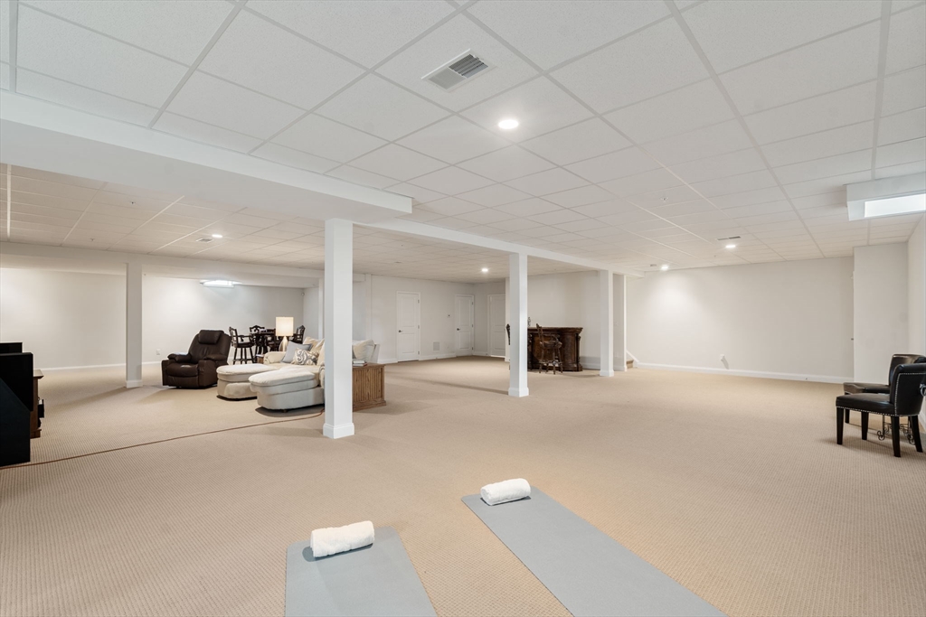 40 Ridgewood Dr # 40