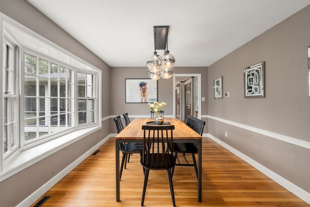30 Oak Hill Rd
